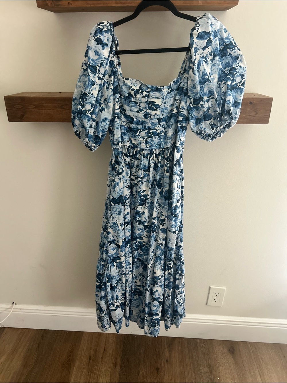 Abercrombie Emerson midi dress size small
